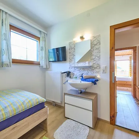 アパート Krapflhof Weisspriach